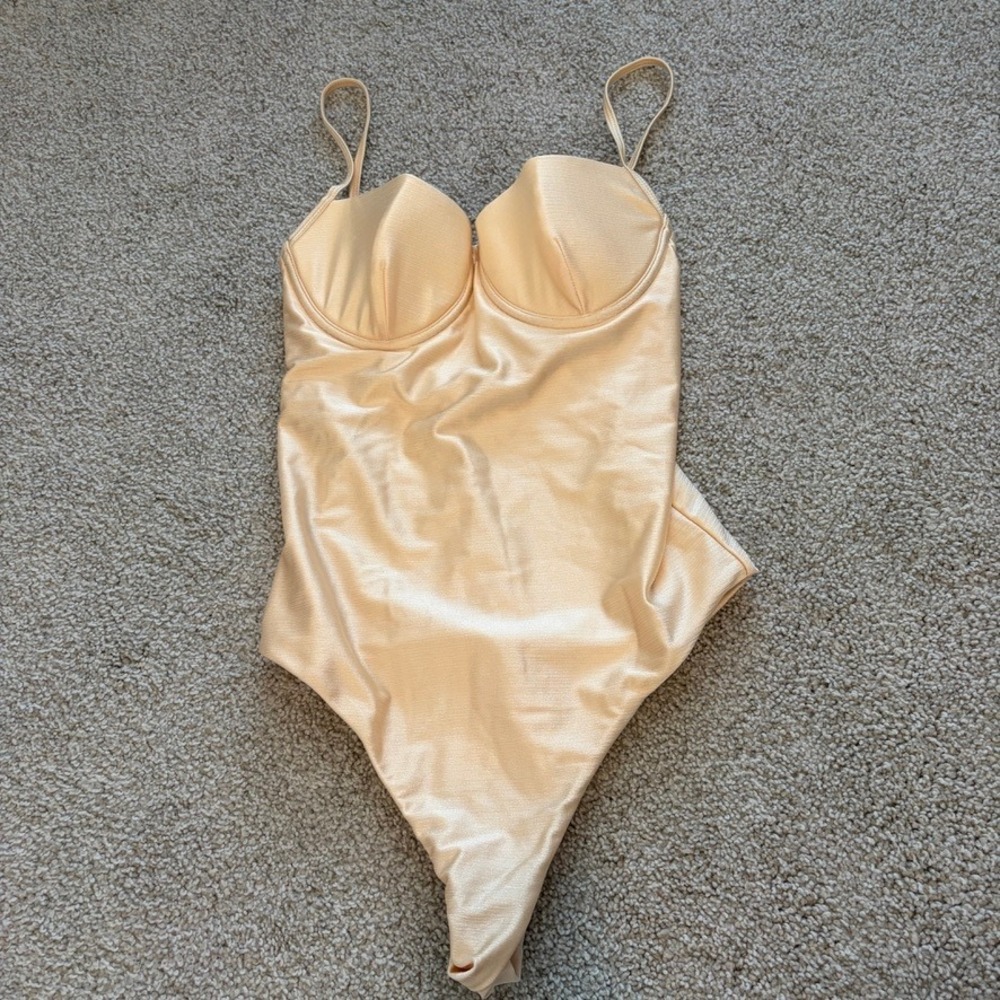 Lolli Swim Gidget One Piece Swimsuit Womens L Champagne‎ Beige Beach Minimalist